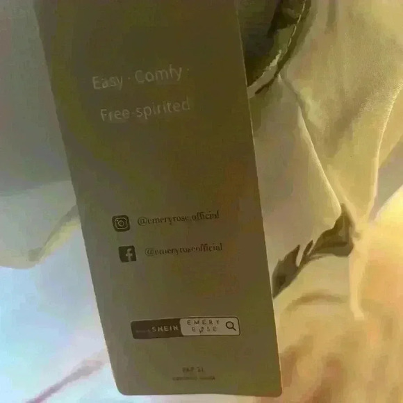 Emory Rose ladies top size M - Picture 12 of 12